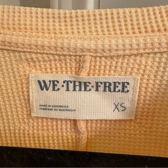 Free People NWT We the Free Easy Does It Long Sleeve Thermal in Peach Size XS - Picture 3 of 4